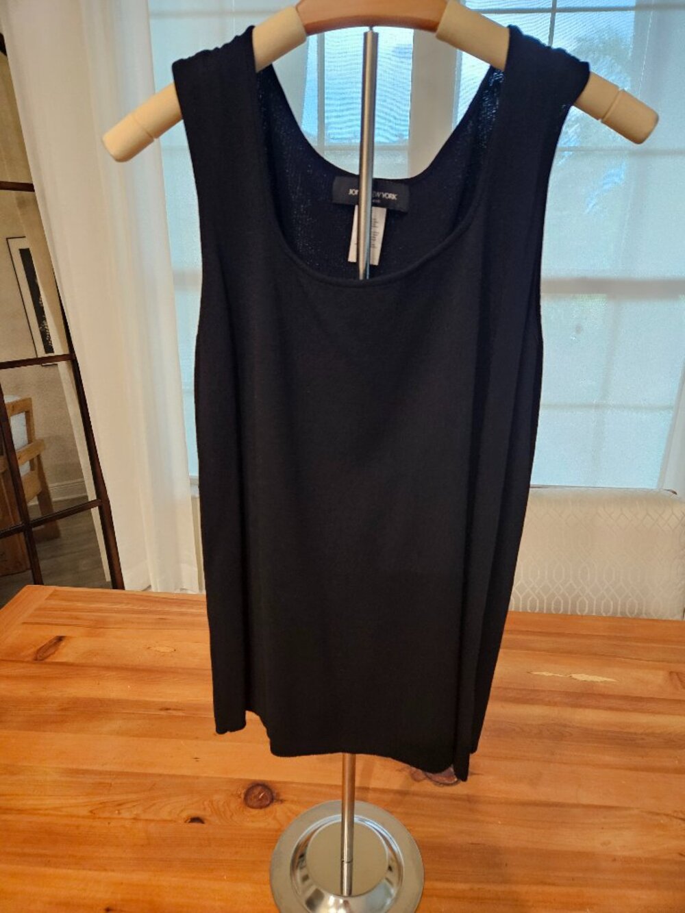 Jones NY Woman's OX Black tank top
